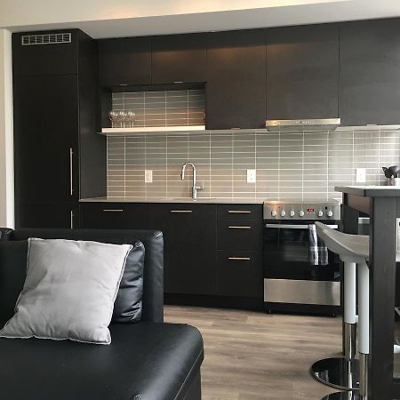 Toronto Metropolitan University-Daphne Cockwell Complex Residence 외부 사진