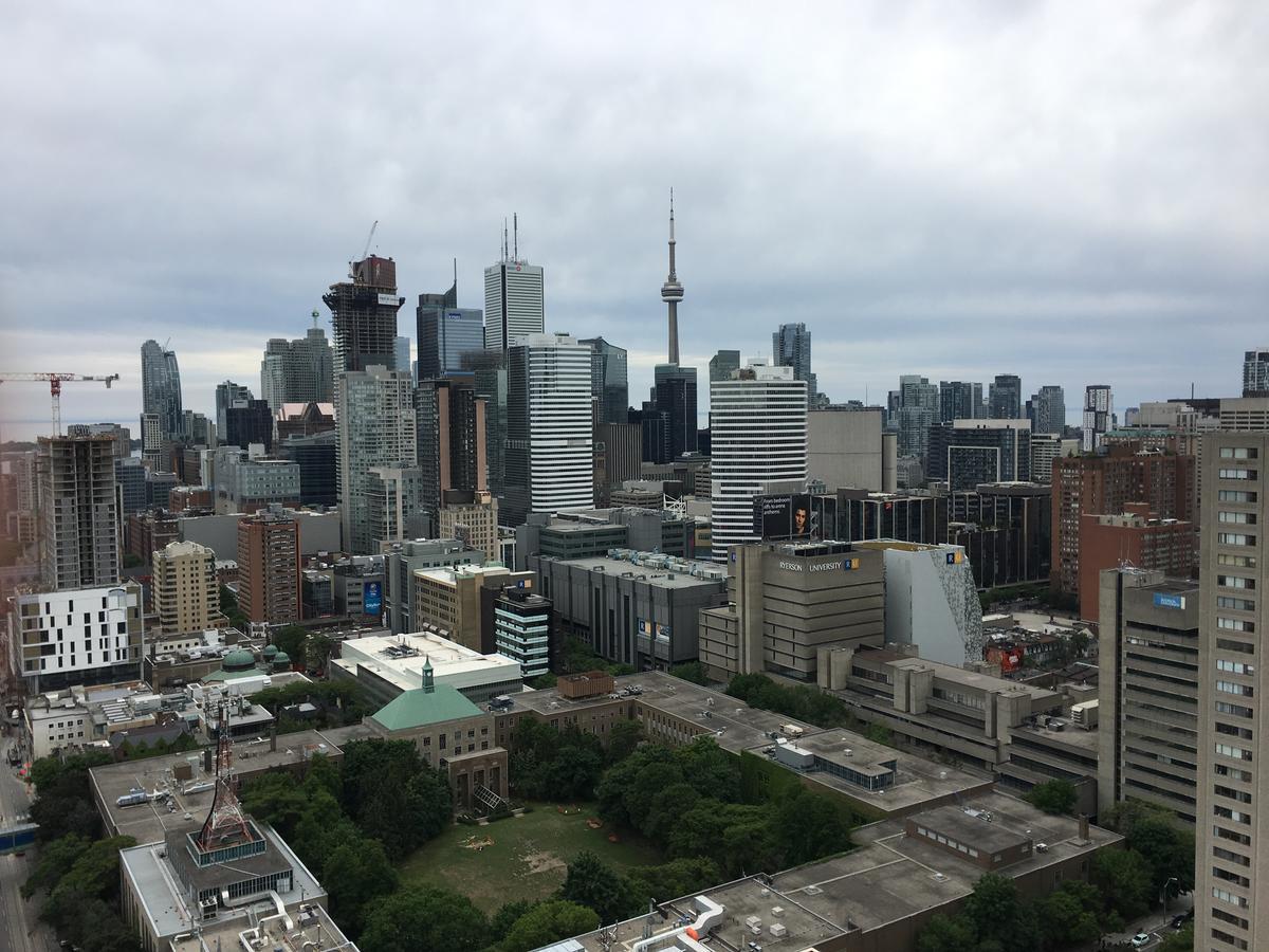 Toronto Metropolitan University-Daphne Cockwell Complex Residence 외부 사진
