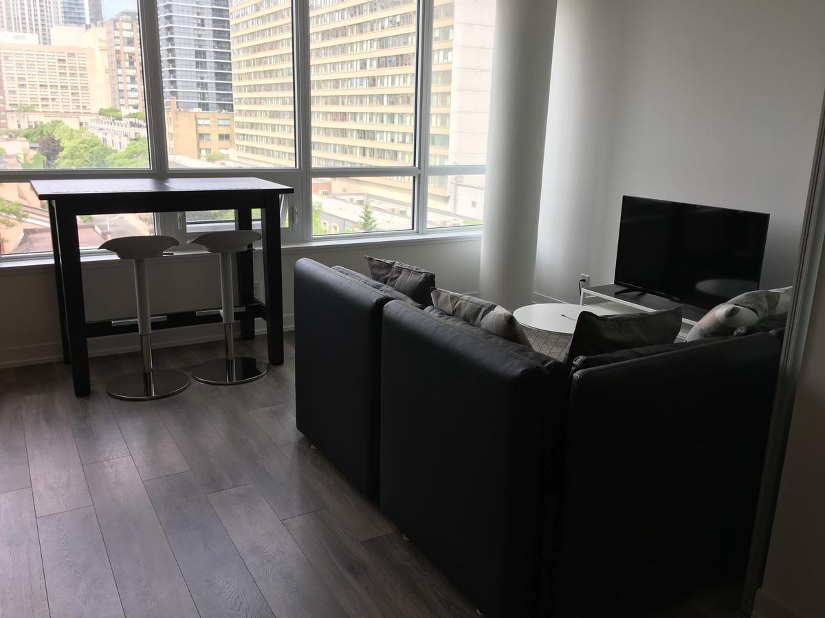 Toronto Metropolitan University-Daphne Cockwell Complex Residence 외부 사진