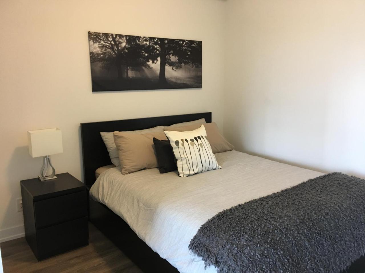 Toronto Metropolitan University-Daphne Cockwell Complex Residence 외부 사진