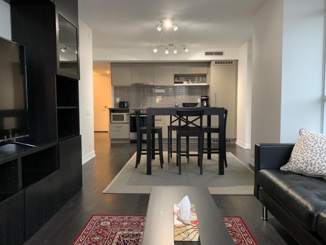 Toronto Metropolitan University-Daphne Cockwell Complex Residence 외부 사진