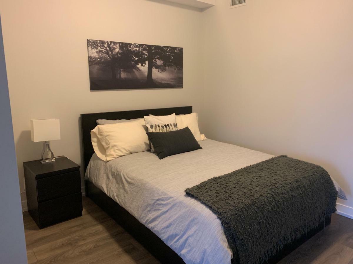 Toronto Metropolitan University-Daphne Cockwell Complex Residence 외부 사진
