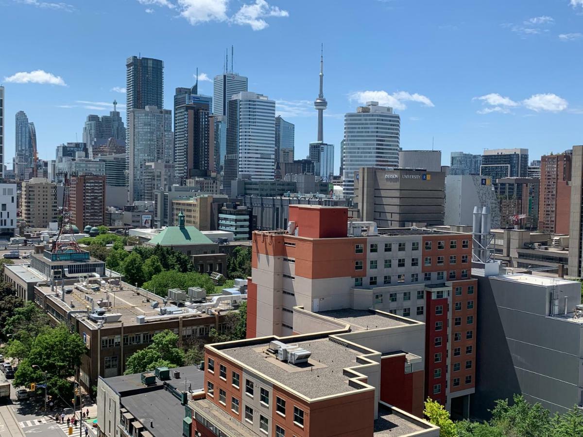 Toronto Metropolitan University-Daphne Cockwell Complex Residence 외부 사진