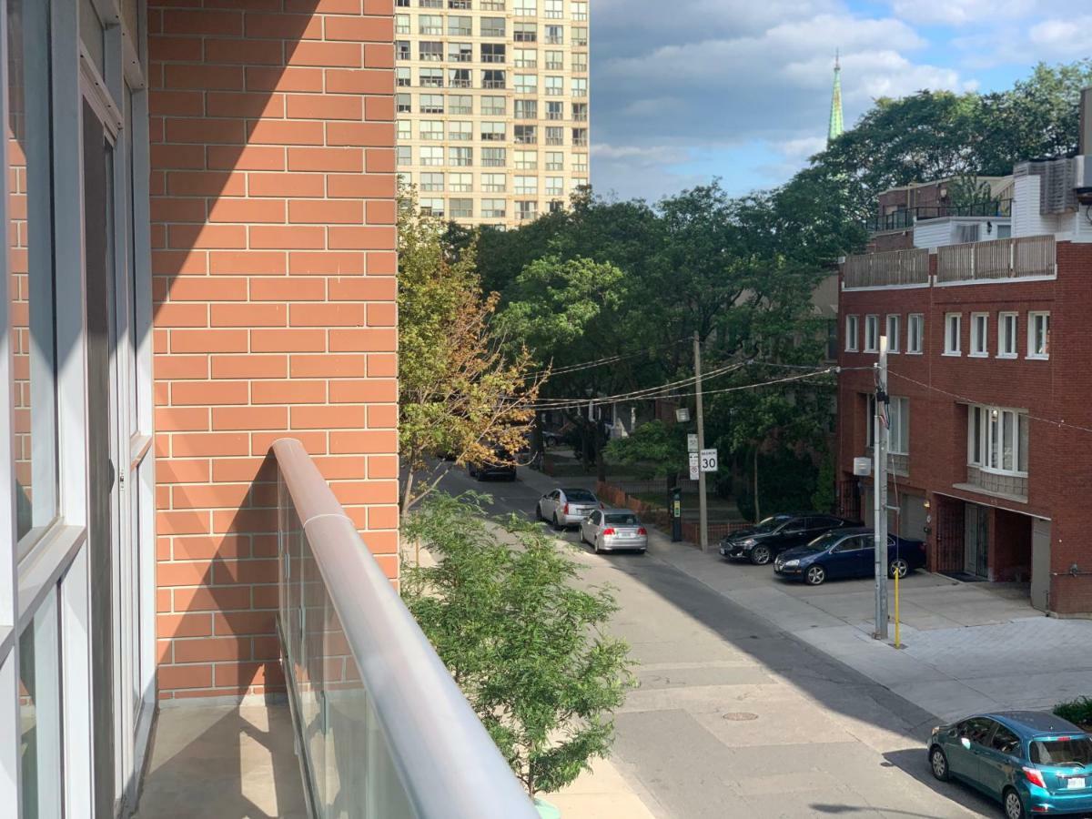 Toronto Metropolitan University-Daphne Cockwell Complex Residence 외부 사진